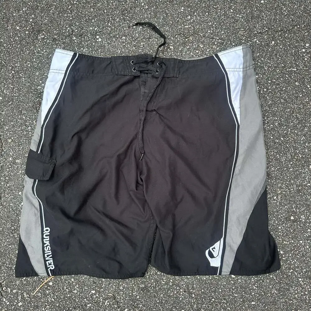 Quiksilver Men's Black and Gray Board Shorts Size 38